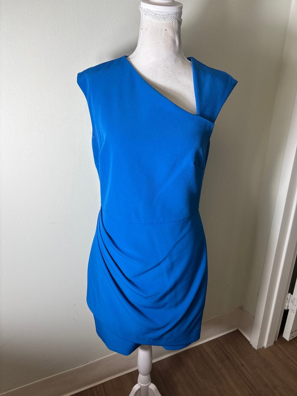 Halston Bright Blue Sleeveless Asymetrical Knee Length Skirt Sz 6